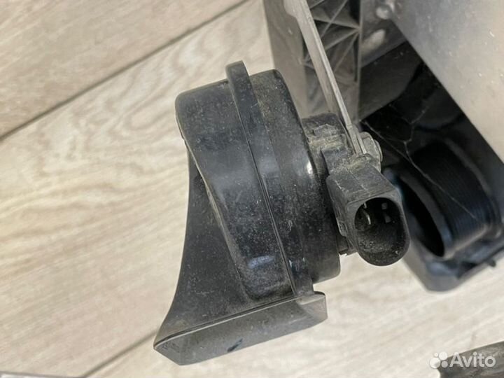 Кассета радиаторов в сборе с передней панелью Audi