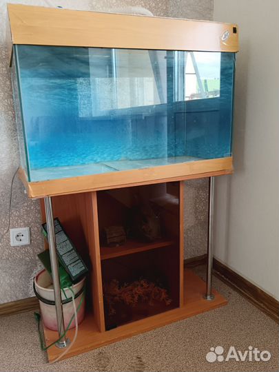 Аквариум с тумбой