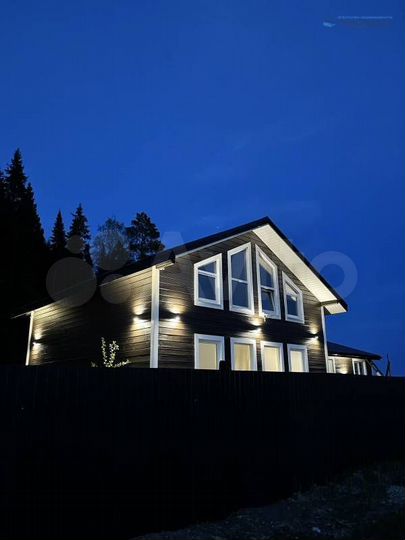 Дом 191 м² на участке 10 сот.