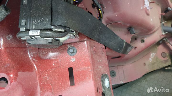 Четверть задняя Jaguar XE 2015, 2019