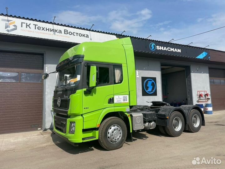 Shacman (Shaanxi) SX42584V324, 2024