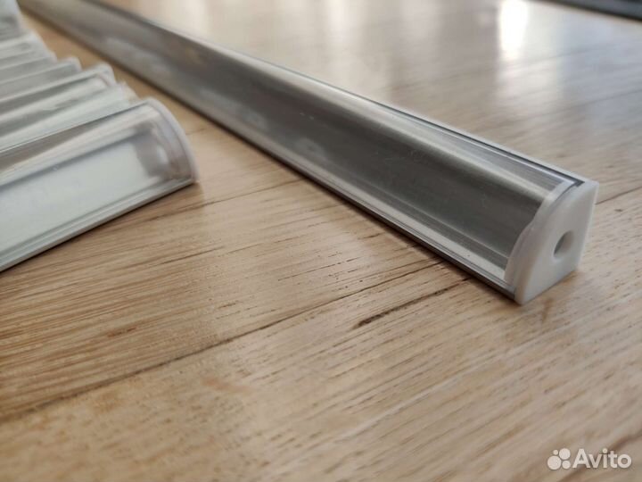 Угловой профиль светодиодной ленты 10м