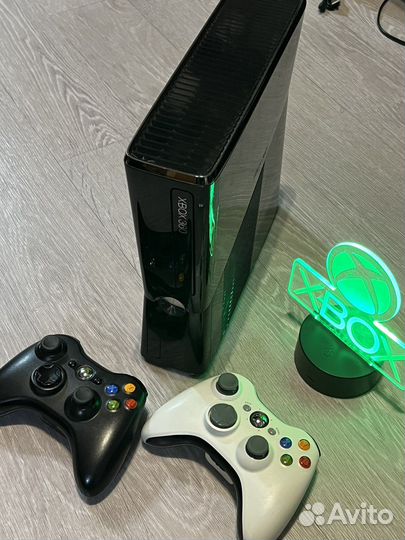 Xbox 360 slim freeboot 35 игр 2 джоя