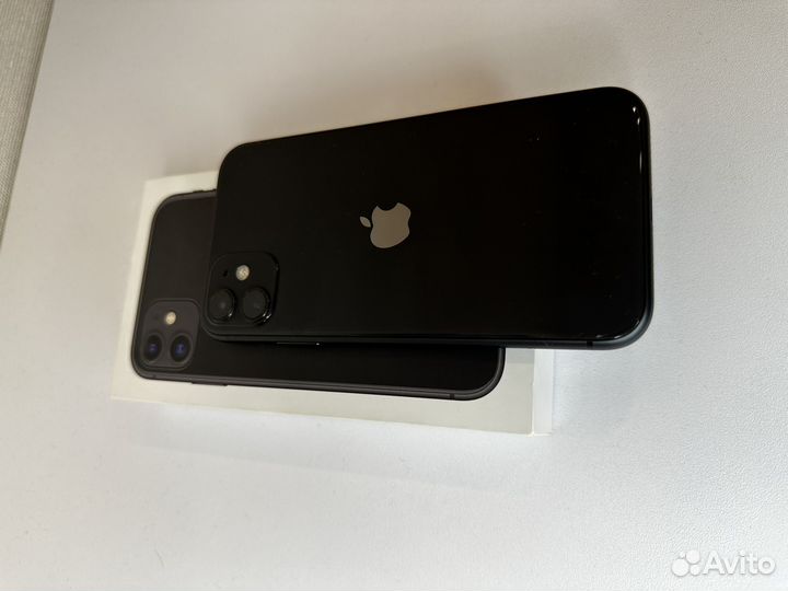 iPhone 11, 64 ГБ