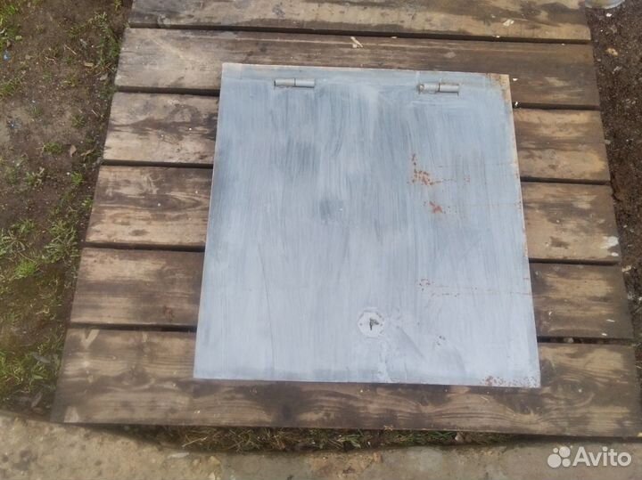 Люк стальной со встроенным замком: в подвал, яму