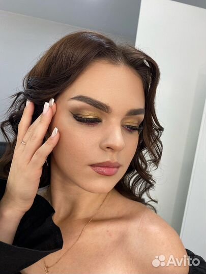 Макияж и прическа