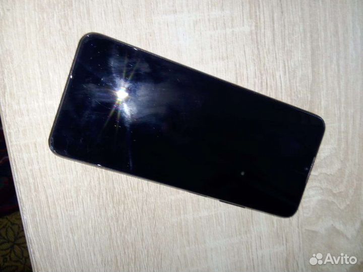 Телефон ZTE 2020smart
