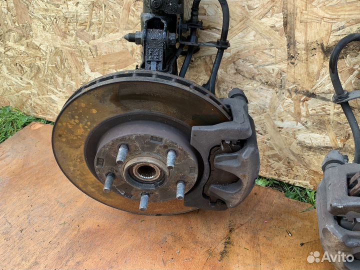 Mitsubishi Asx 1.8 Кулак поворотный правый левый