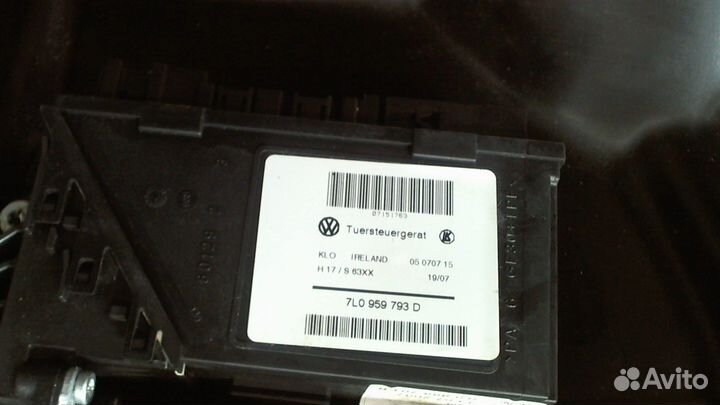 Стеклоподъемник электрический Volkswagen Touareg