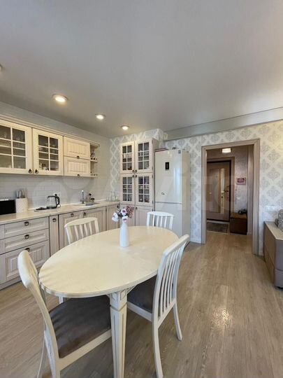 3-к. квартира, 80 м², 10/10 эт.