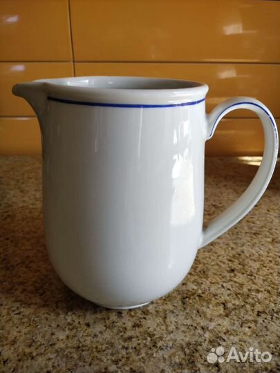 Кувшин Kahla 1940 года