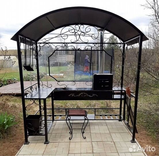 Беседка с мангалом