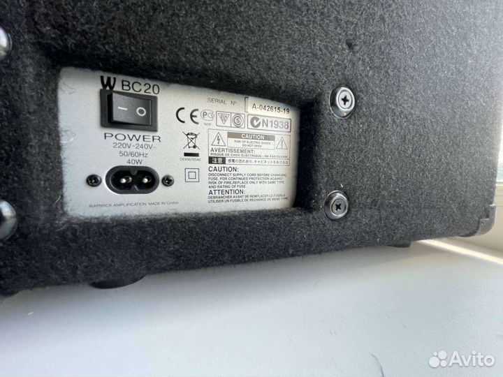 Бас-гитара 4 струны + комбик