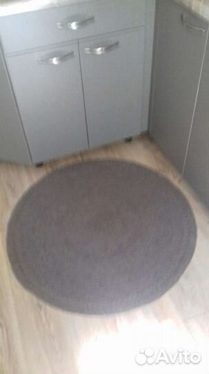 Коврик в ванну,к кровати