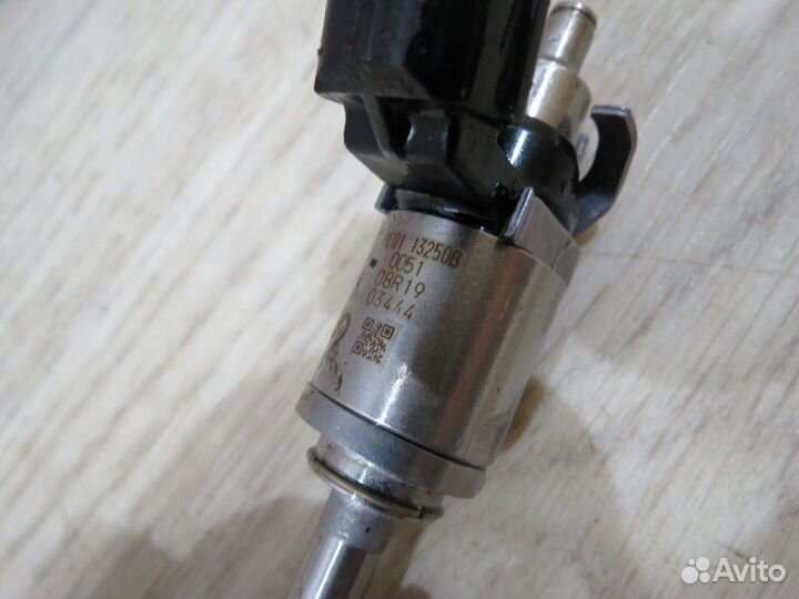 Форсунка топливная Mazda 6 GJ