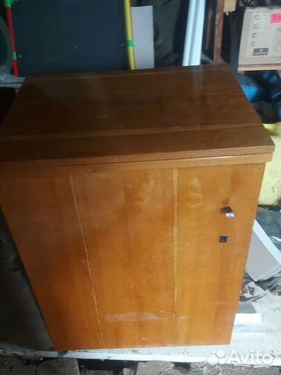 Швейная машина Чайка 142м