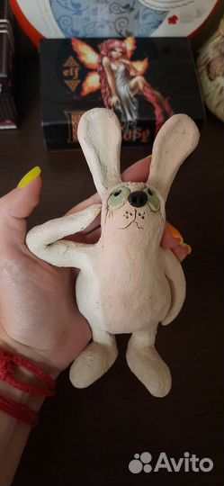 Статуэтка Заяц, копилки Кабан и Бык, бутоньерка