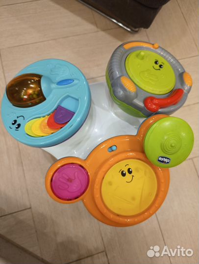 Развивающий столик chicco