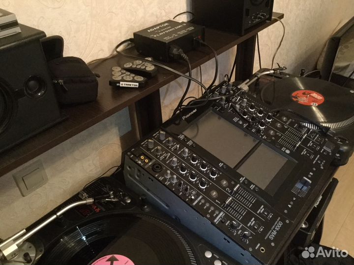 Pioneer svm-1000 audio/video mixer и 4 dvj кармана