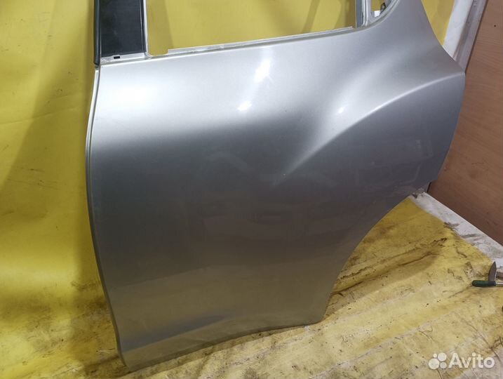 Дверь задняя левая Nissan Juke Ниссан жук