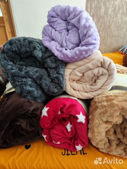 Пледы, одеяла, комплекты, новые