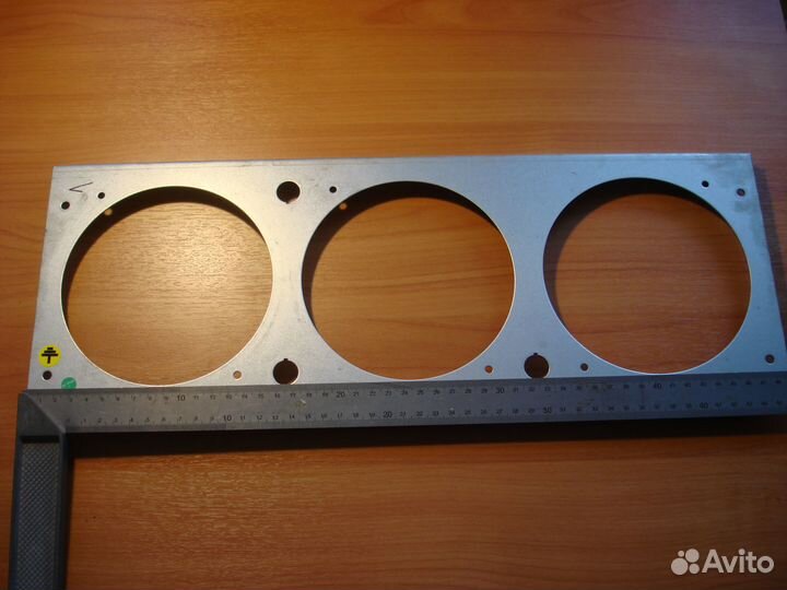 Крепления для двух, трех вентиляторов