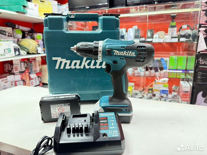 Шуруповерт Makita DF488D