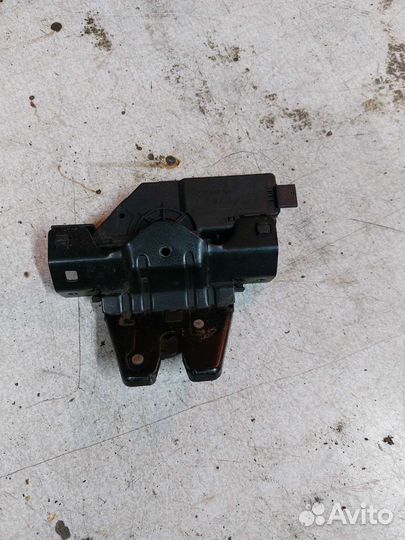 Замок багажника rover 75