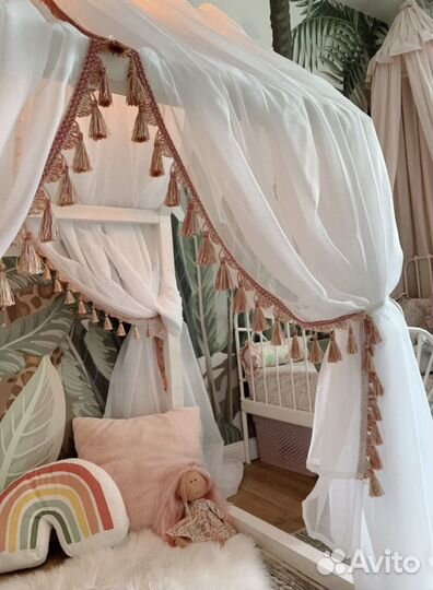 Шторки на кровать-домик