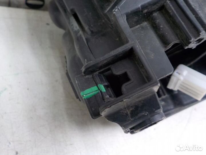 Фара правая Audi A1