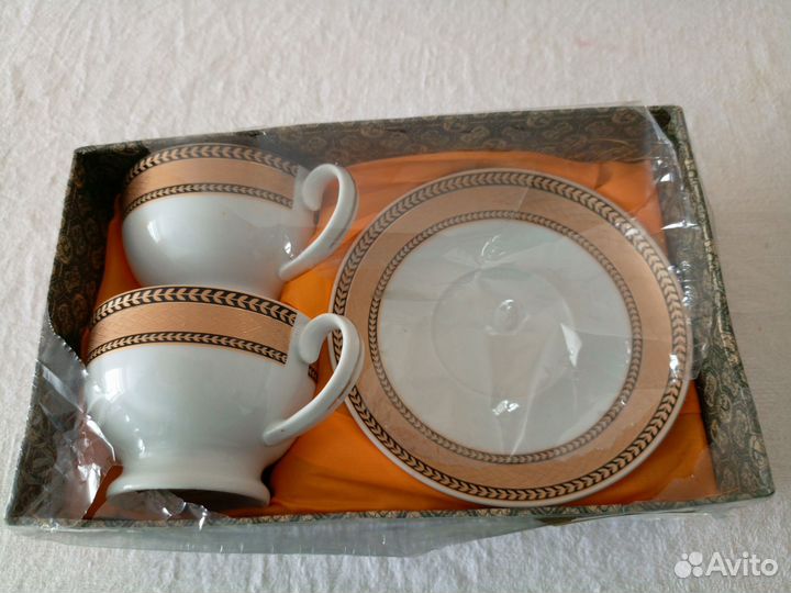 Фарфоровый чайный набор 4 предмета