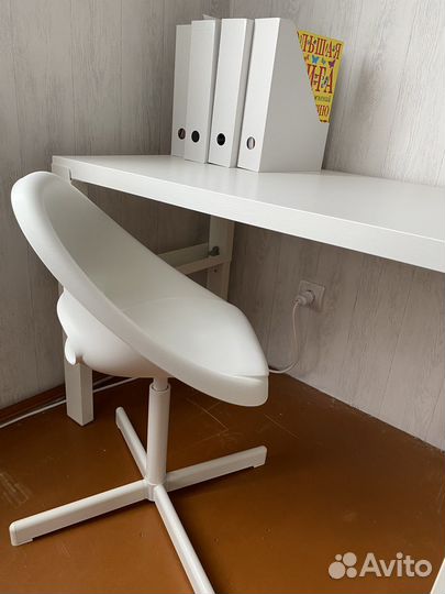 Письменный стол и стул IKEA белый