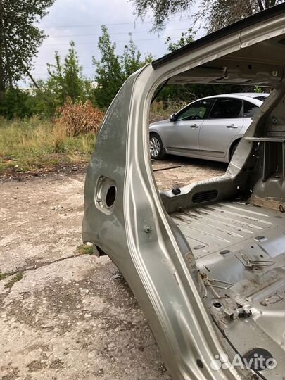 Крыло заднее четверть прав renault sandero 1 1.6 м