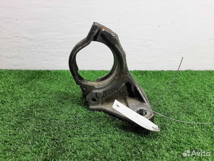 Кронштейн Renault Scenic 2 8200502731