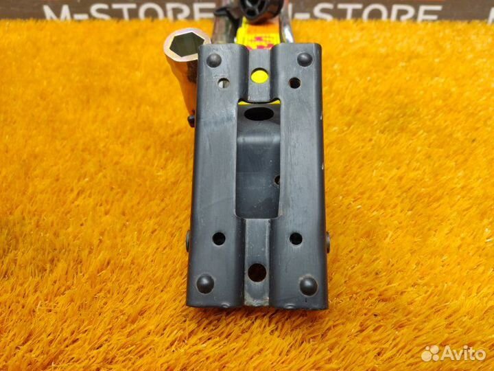 Домкрат Mercedes-Benz M-Class W163 612.963 2001