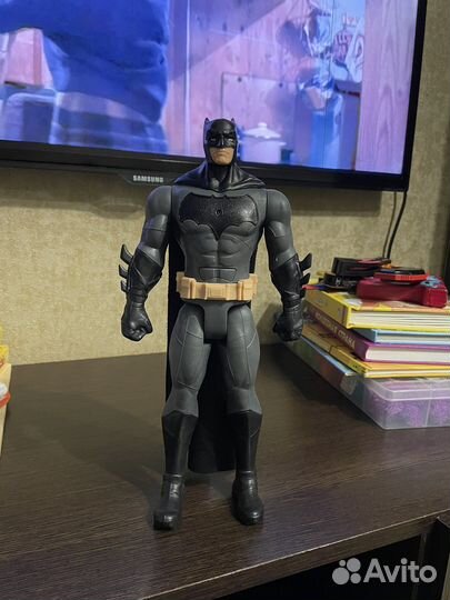 Игрушка бэтмен