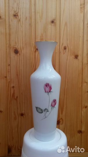 Этрусская ваза с ветками роз