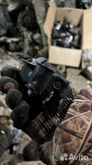 Замок капота Мерседес w220 Mercedes Benz W220