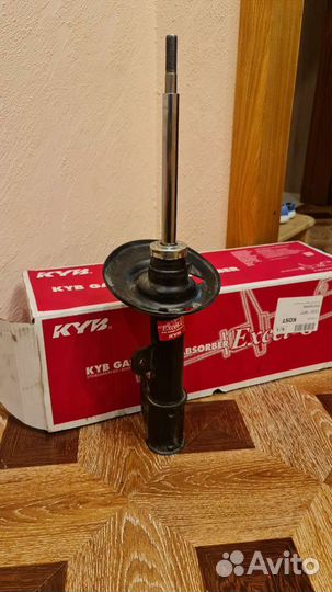 Передний Левый Амортизатор Citroen c4 Picasso