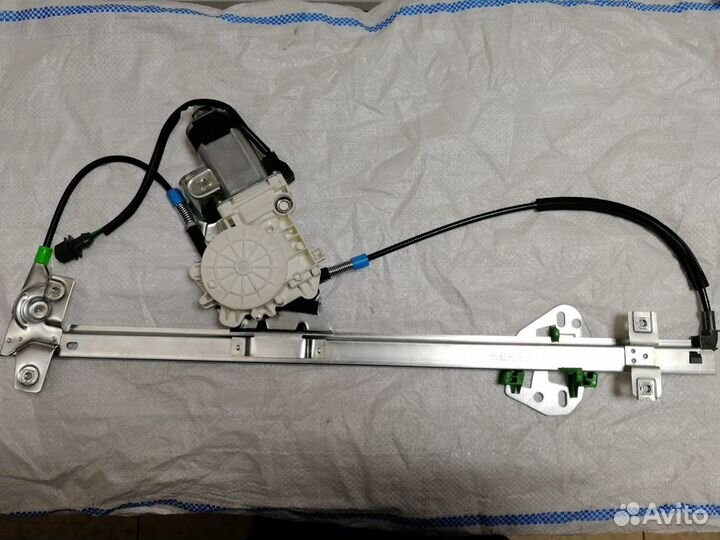 Стеклоподъемник Камаз-5490 mercedes Atego, Axor дв