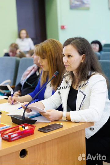 Репетитор по английскому и испанскому языкам