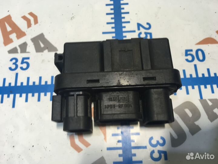 Ниссан Примьера Блок управления вентилятора