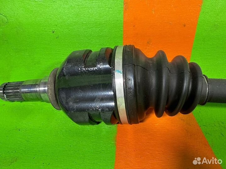 Привод передний левый Toyota Corolla E150 1ZR 2012