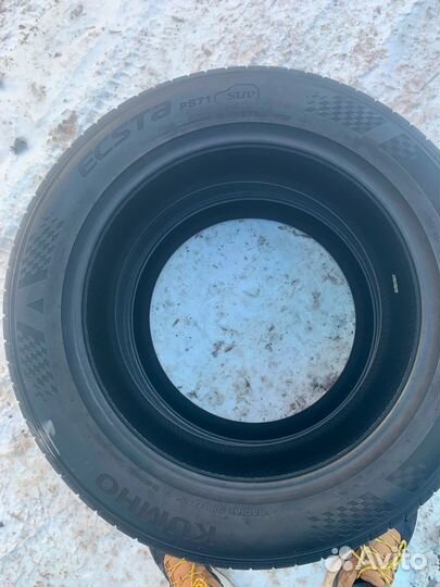 Kumho Ecsta PS71 275/35 R19 100Y