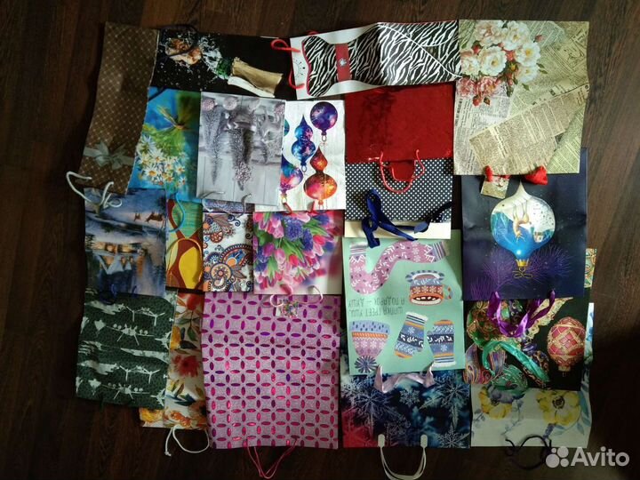 Набор подарочных пакетов, конвертов, открыток