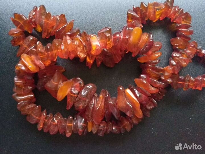 Янтарные бусы