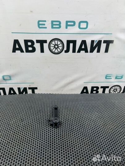 Демпфер бардачка передний Mercedes-Benz E W213