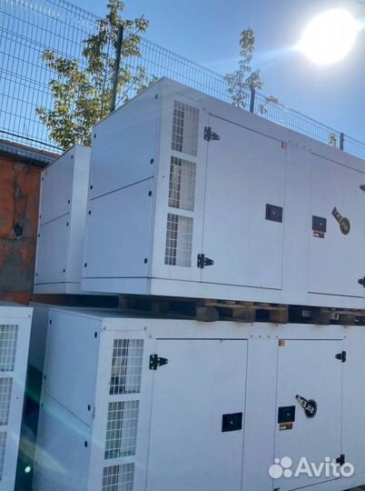 Дизельный генератор 25 кВт Amp