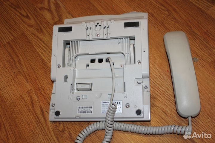 Системный телефон Panasonic KX-T7630 RU