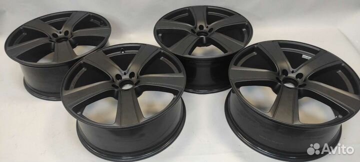 Диски R22 для Мерседес Бенц Х167 Radius Matt black